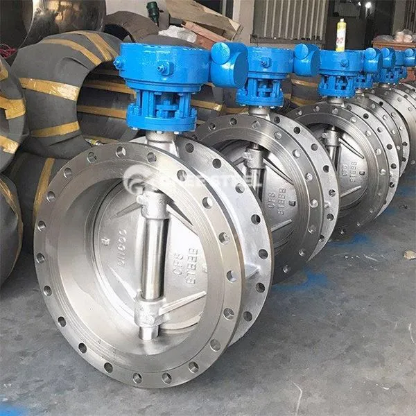 Válvulas de borboleta com deslocamento triplo flangeado